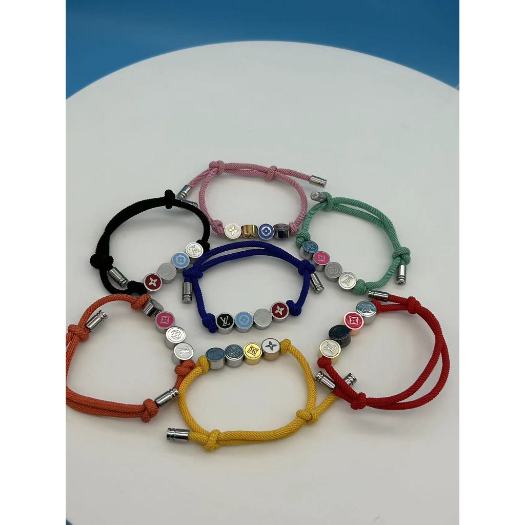 Vòng tay hạt màu VL mới 2024