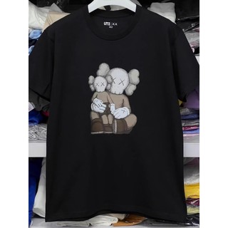 Uniqlo Nam / Nữ / Cặp Đôi (UT) KAWS Áo Thun Cổ Tròn In Hình Tay Ngắn