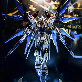 Mô hình lắp ráp Gundam HG1 / 144 Wind Spirit Strike Freedom Warrior
