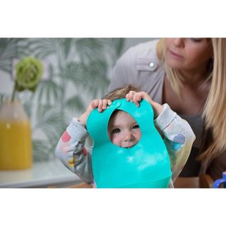 Yếm cuộn Tommee Tippee