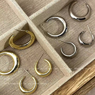 Khuyên Tai Kim Loại Phong Cách Lạnh Sang Trọng Cho Nữ