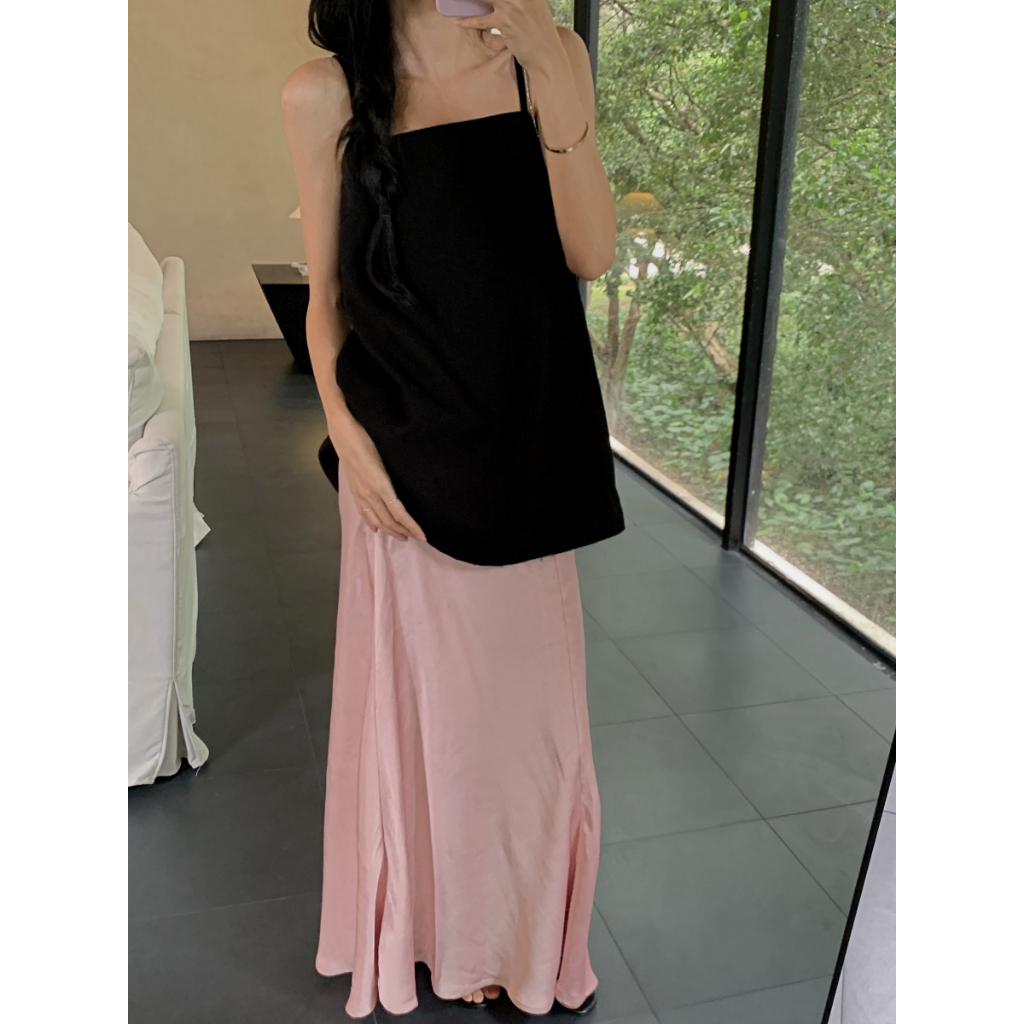 73682 Áo có dây buộc màu đen / Váy đuôi cá Satin