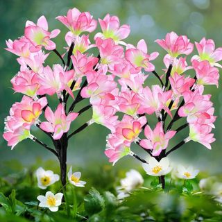 Phiên bản mới nhất Đèn hoa năng lượng mặt trời Đèn trang trí sân vườn ngoài trời chống nước với 20 bông hoa đào, đèn LED cảnh quan chạy bằng năng lượng mặt trời cho sân vườn sân hiên