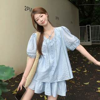 Phiên bản Hàn Quốc Bộ đồ thời trang thông thường dành cho nữ dáng rộng thoáng khí thoáng khí Áo sơ mi voan cổ chữ V có dây buộc + Quần Short cạp cao Bộ đồ hai mảnh