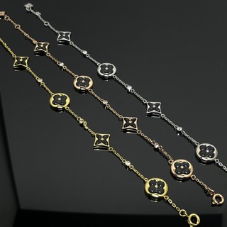 Xu hướng thời trang Vòng tay bốn hoa mini Black Shell vàng 18K
