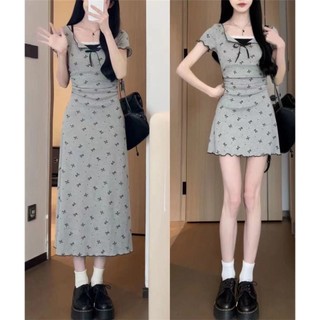 QKOOLE Đầm ngắn tay ngắn tay cổ vuông màu xám chấm bi màu xám phong cách Hàn Quốc mới