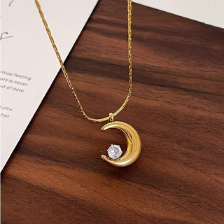 Thiết Kế 2024 Mới Tinh Tế Zircon Mặt Trăng Vàng Vòng Cổ Cho Nữ Cá Tính Instagram Ánh Sáng Sang Trọng Dây Chuyền Thời Trang Và Khác Biệt Khóa Thép Titan Xương Dây Xích Sang Trọng