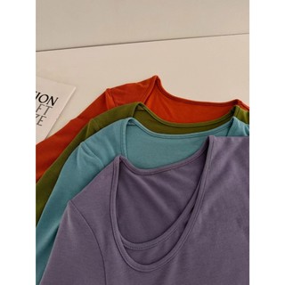 Áo thun cotton mặt cười bất đối xứng