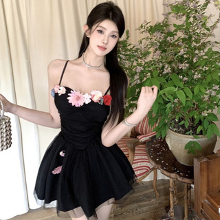Đảng Pháp Retro Gợi Cảm Màu Đen Sling Đầm Nữ Slim-fit Hẹp Eo Ba Chiều Trang Trí Hoa Gạc Lông Tơ Áo Không Tay