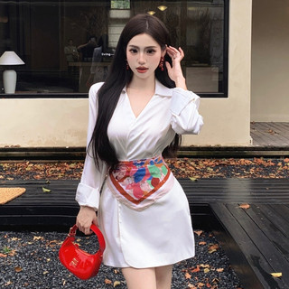 Thiết kế nguyên bản kiểu Pháp Áo sơ mi trắng thời trang dành cho nữ Slim-fit eo hẹp cạp cao buộc dây cổ chữ V ngắn tay Skinny
