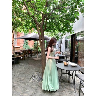 Mặc váy lưới xếp li yếm để mặc mùa hè