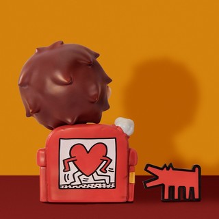 POP MART Hirono x Keith Haring Figur