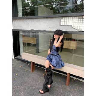 【COLORBLLIND】Đầm eo hẹp cổ điển gợi cảm
