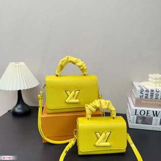  Đặt hàng chính hãng TWIST Phong cách mới DENIM Túi xách da thật nắp đeo vai Túi xách nữ có hộp quà tặng LL333333-0723 