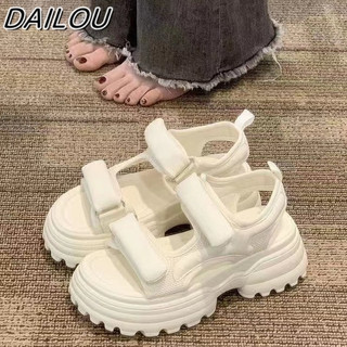 Sandal nữ DAILOU 27Z23070626 đế cao đi biển thoải mái xinh xắn
