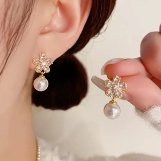 Khuyên tai phối hạt ngọc trai thời trang hoài cổ cho nữ