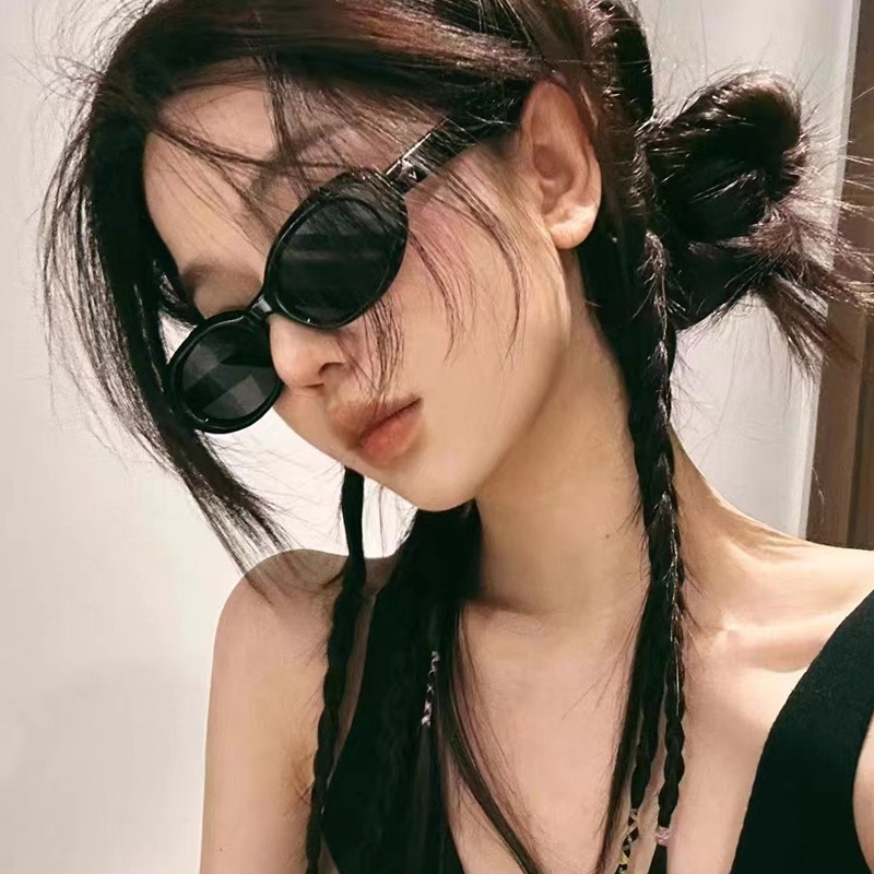 🍥jellycuty🍥 🕶️Kính râm nam nữ thời trang đi biển mẫu mới Màu đen phong cách cá tính siêu ngầu | BigBuy360 - bigbuy360.vn
