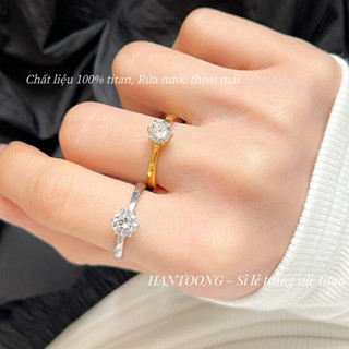 Nhẫn titan nữ không gỉ mạ vàng 18k thiết kế trơn gắn đá pha lê lấp lánh thời trang sang trọng