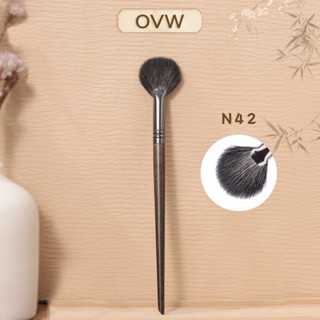 【OVW Cọ trang điểm N42 hình quạt bắt sáng