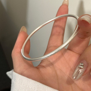  Việt Nam 1 Ngày Giao💕Phong Cách Tối Giản Tính Khí Nhẹ Nhàng Matte Sterling Bạc Vòng Tay Phù Hợp Với Niche Cảm Giác Cao Cấp Gửi Bạn Gái 