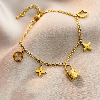 Vòng Tay Cỏ Ba Lá Bốn Lá Nữ Thép Không Gỉ 18K Vàng Ánh Sáng Sang Trọng Thời Trang Phù Hợp Với Thép Titan Không Phai Màu Trang Sức Tay B1A3