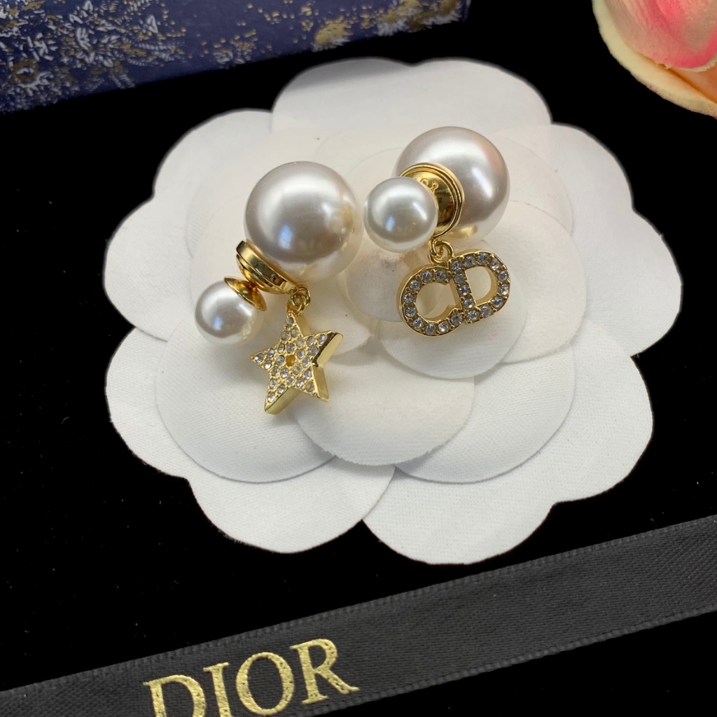 Cd mới chữ ngọc trai Pentagram kim cương cô gái