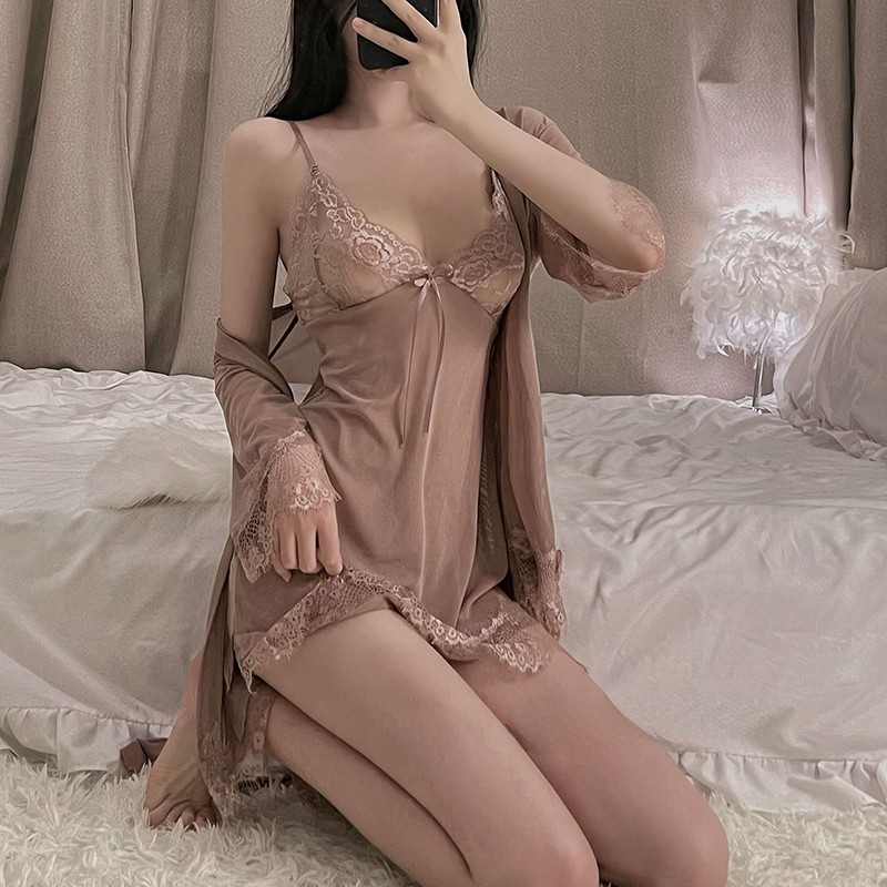 Set đồ ngủ sexy nữ gồm váy và áo choàng kiểu đầm 2 dây xuyên thấu có quần lót khiêu gợi