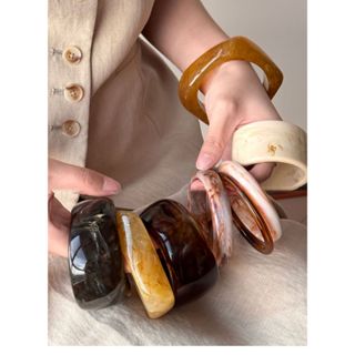 Drejew màu cà phê không đều cạnh rộng vòng tay cổ điển thời trang nữ thiết kế thích hợp hoang dã trang trí tay