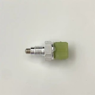 Công tắc đèn dự phòng lùi BMW E32 E34 E36 E46 E82 E90