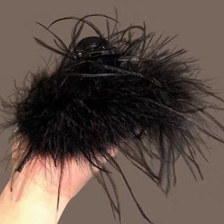 Kẹp Tóc Hình Cá Mập Đính Lông Vũ Thời Trang Hàn Quốc