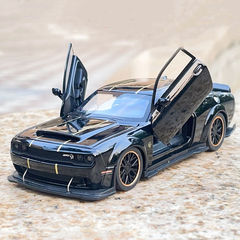 1 / 32 DODGE CHALLENGER SRT Hellcat Hợp kim Redeye Mô hình xe thu nhỏ Diecast Quy mô kim loại Mô hìn