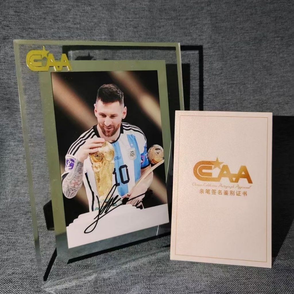 Ảnh có chữ ký của ngôi sao bóng đá Messi / chứng nhận chính thức của CCAA / có giấy chứng nhận chính