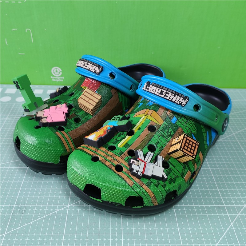 Crocs Thế Giới Mới Người Lớn Và Trẻ Em Cổ Điển Minecraft Cave Giày Đi Biển 210830
