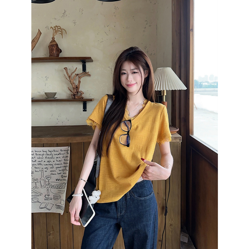 Áo thun ngắn tay cổ chữ V chắp vá ren trắng dành cho nữ mùa hè Cô gái ngọt ngào Ins phong cách Hàn Quốc UG2 Umode | BigBuy360 - bigbuy360.vn
