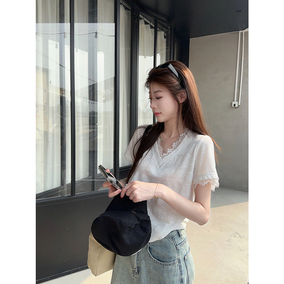 Áo thun ngắn tay cổ chữ V chắp vá ren trắng dành cho nữ mùa hè Cô gái ngọt ngào Ins phong cách Hàn Quốc UG2 Umode | BigBuy360 - bigbuy360.vn
