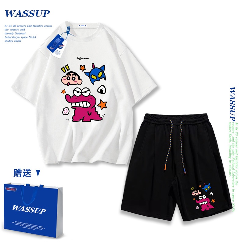 Áo thun và quần short Wassup