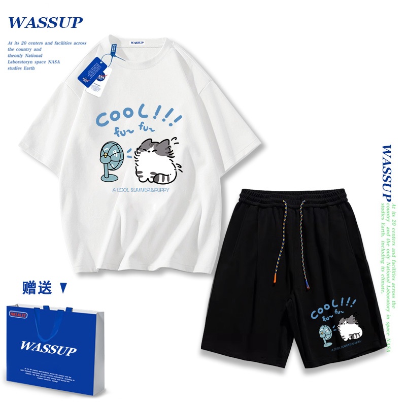 Áo thun và quần short Wassup