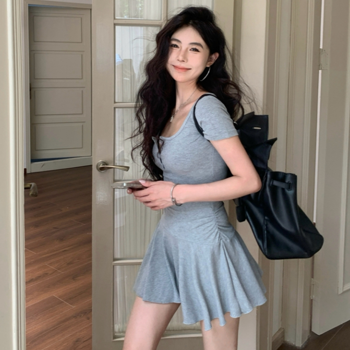 Mùa hè Sản phẩm mới Bộ đồ thường ngày dành cho nữ Váy ngắn tay cổ tròn ôm vừa vặn + Quần Short thẳng lưng cao Bộ đồ hai mảnh | BigBuy360 - bigbuy360.vn