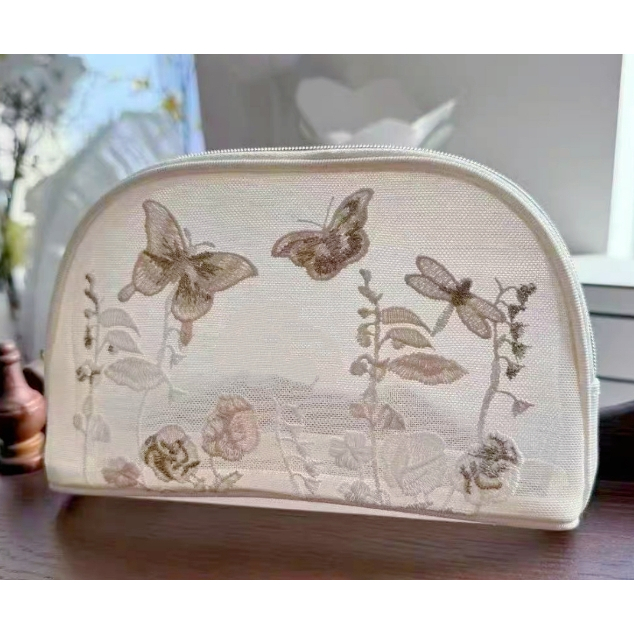 Gợi ý các mẫu túi đựng mỹ phẩm gift siêu xinh và tiện dụng