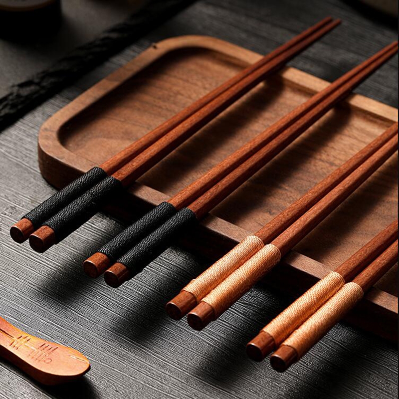 Đôi đũa gỗ đàn hương đỏ phong cách Nhật Bản