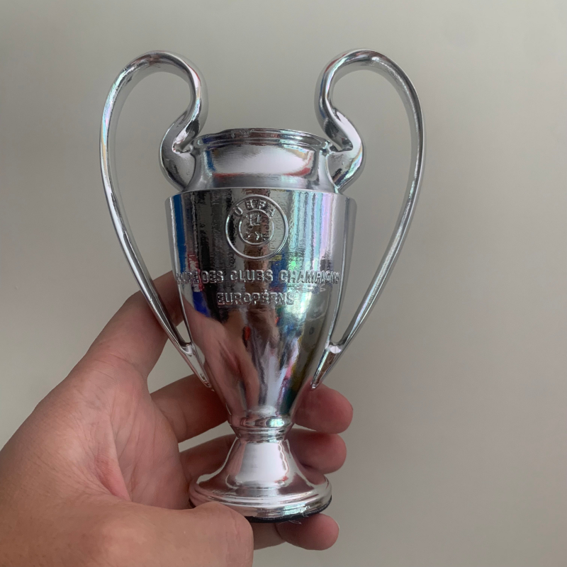 Cúp vô địch Champions League 16cm