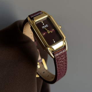 Ieke niche Đồng hồ thời trung cổ màu đỏ Ancola dành cho nữ nhẹ nhàng sang trọng mặt số nhỏ đồng hồ nữ