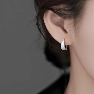 Bông tai cho nữ | Hàng mới 2025 | Khuyên tai kẹp | Kiểu vòng tròn đơn giản | Sang trọng, thời thượng và thanh lịch