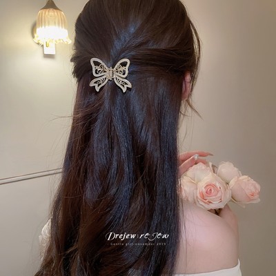 DREJEW Kẹp tóc bướm ngọc trai rỗng châu Âu và Mỹ tinh tế cá mập kẹp phụ kiện tóc cao cấp thời trang