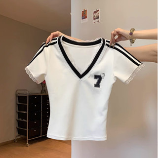 áo baby tee ôm body trắng vintage V tròn kiểu dáng cute hàn quốc đẹp salmo mùa hè áo thun local brand