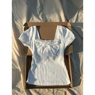 Áo thun ren chắp vá nơ ngắn tay dành cho nữ