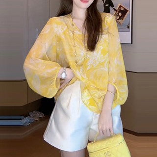  Áo sơ mi voan nữ màu vàng chống nắng phong cách mới cho mùa hè dáng ôm cổ chữ V ba quai 