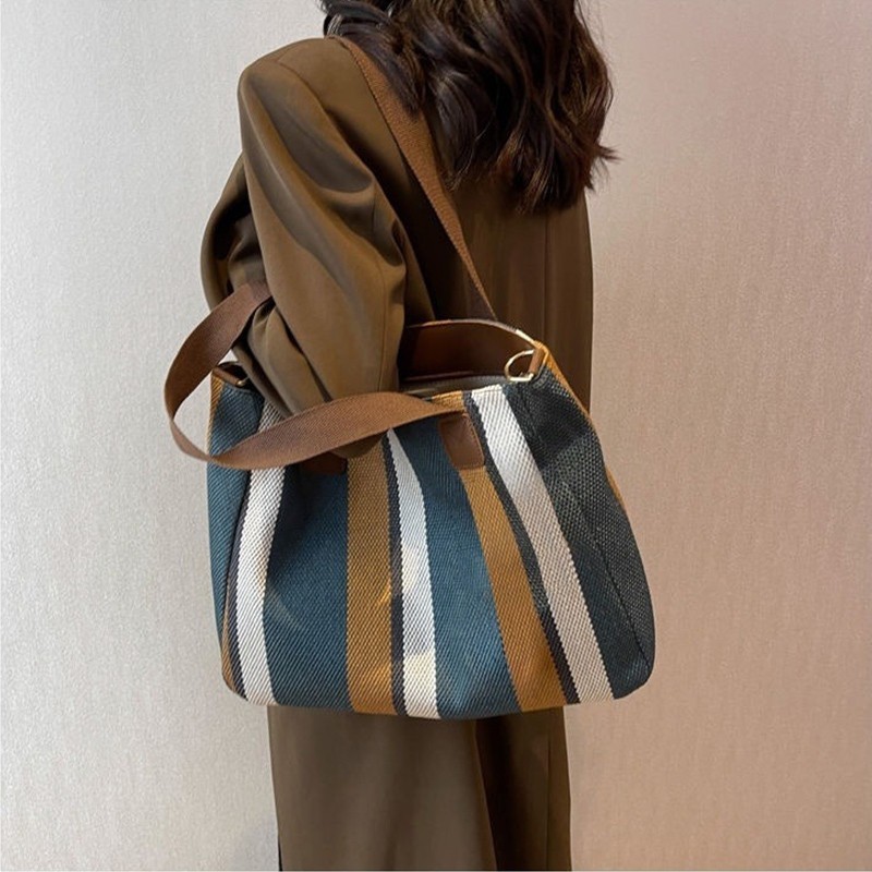 Túi tote vải nữ nhẹ phong cách Hàn Quốc túi đeo vai thời trang vintage đi chơi dung tích lớn | BigBuy360 - bigbuy360.vn