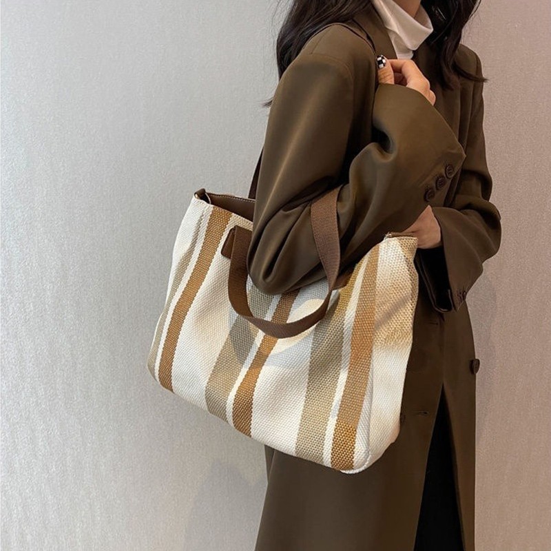 Túi tote vải nữ nhẹ phong cách Hàn Quốc túi đeo vai thời trang vintage đi chơi dung tích lớn | BigBuy360 - bigbuy360.vn