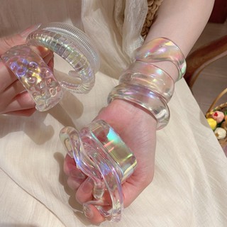 Vòng tay acrylic phong cách châu Âu và Mỹ, thiết kế độc đáo để trang trí bàn tay, phù hợp với nữ giới.